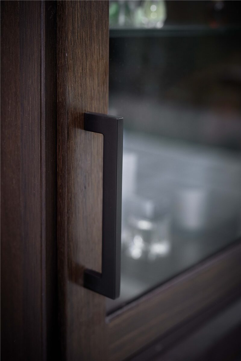 Flat Brown Black Handle - Dunvara Design